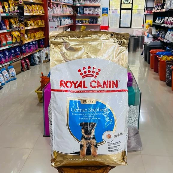 Inside Pandora Pet Mall — premium pet food shelves stocked with Royal Canin, Pedigree and Drools